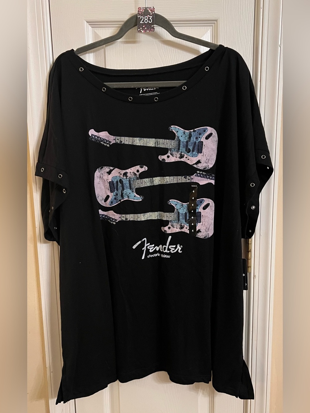 Torrid Fender Black Graphic Guitar Tee - Pink & Blue Print NWT